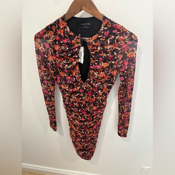 NWT- MINKPINK SORRENTO MESH MINI DRESS - Picture 4 of 13